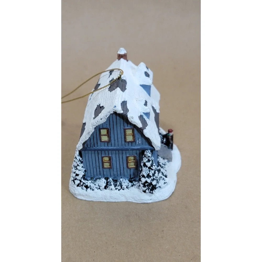 Thomas Kinkade Christmas Gathering Illuminated Ornament Winter Memories 88857